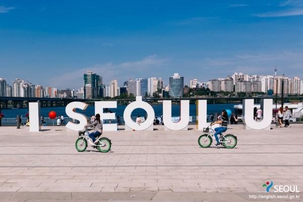 Yeouido Hangang Park (여의도 한강 공원)